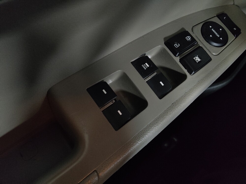 2017 Hyundai Elantra in Macon, GA 31210 - 18115353 27