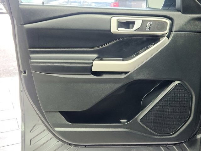 2023 Ford Explorer in Cinnaminson, NJ 08077 - 18115359 10
