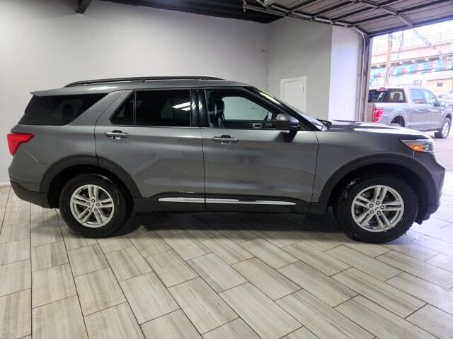2023 Ford Explorer in Cinnaminson, NJ 08077 - 18115359 6