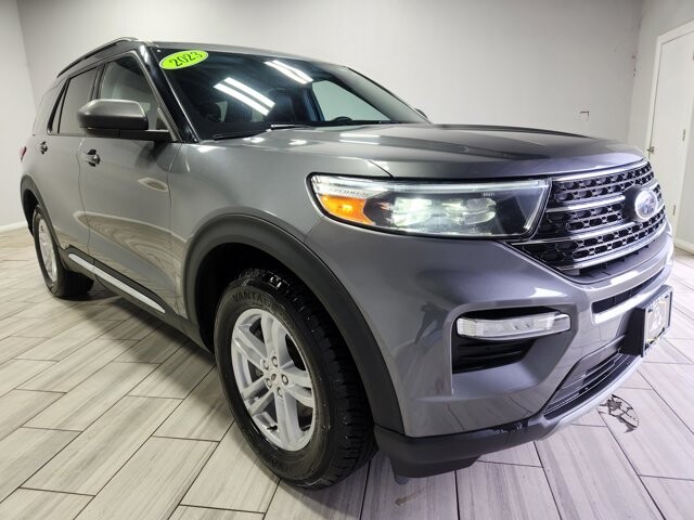 2023 Ford Explorer in Cinnaminson, NJ 08077 - 18115359 7