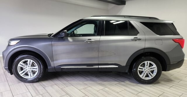 2023 Ford Explorer in Cinnaminson, NJ 08077 - 18115359 2
