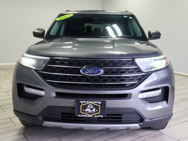 2023 Ford Explorer in Cinnaminson, NJ 08077 - 18115359 8