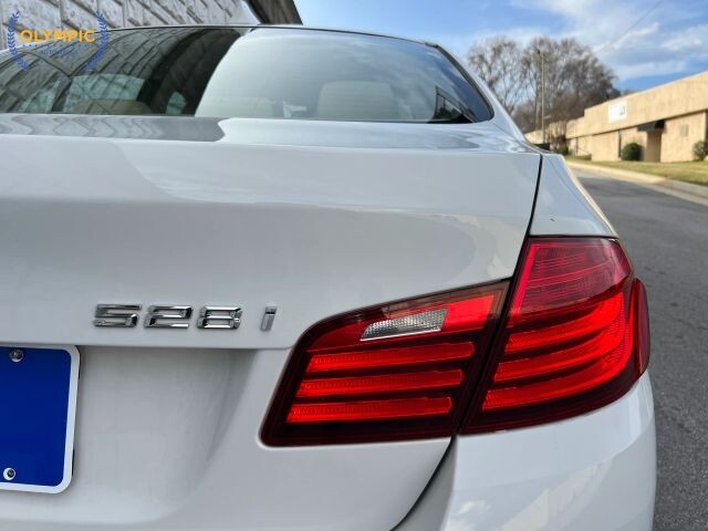 2015 BMW 528i xDrive in Decatur, GA 30032 - 18115368 17
