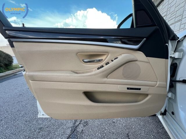 2015 BMW 528i xDrive in Decatur, GA 30032 - 18115368 40