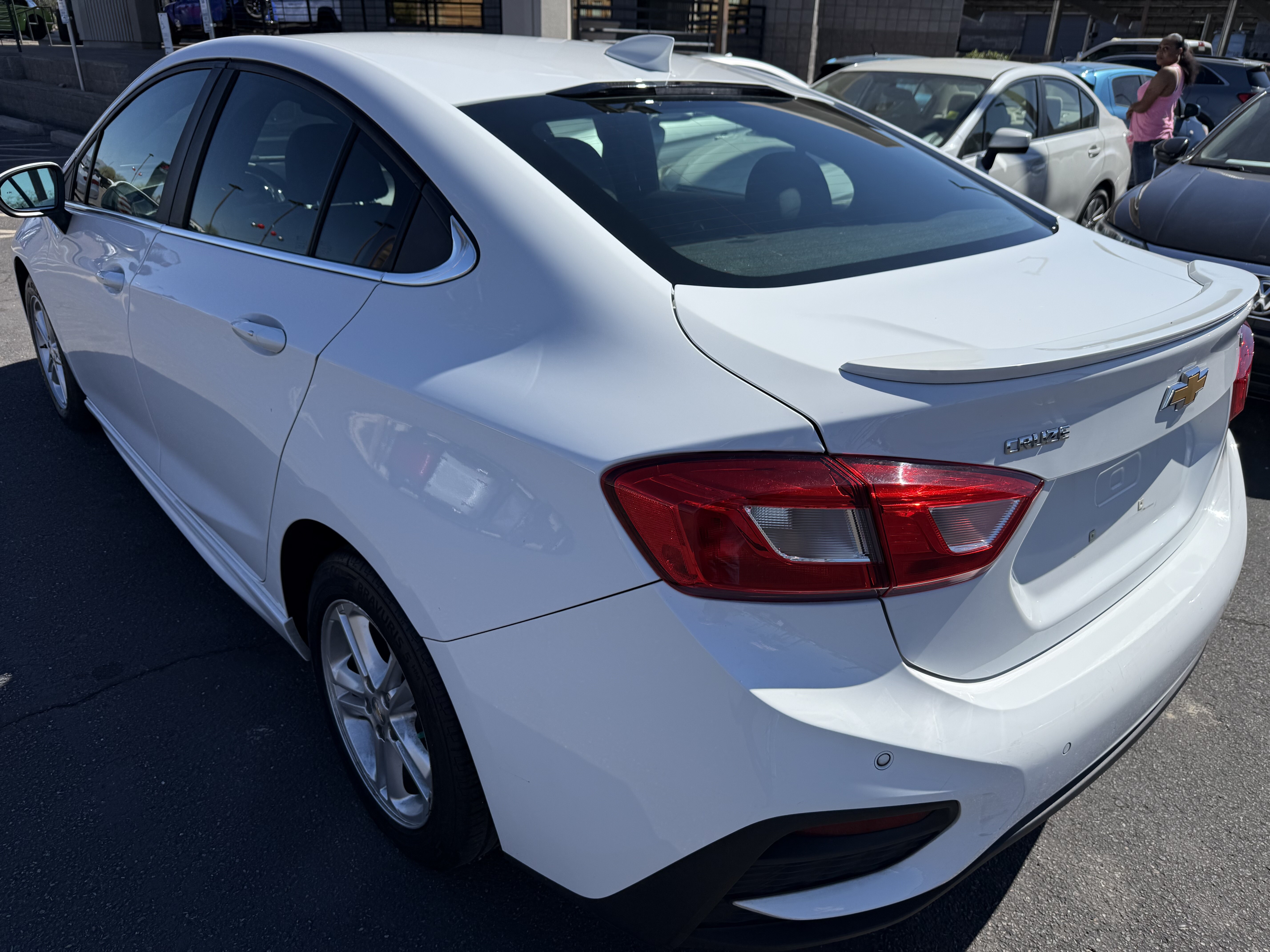 2018 Chevrolet Cruze in Phoenix, AZ 85022 - 18115370 6
