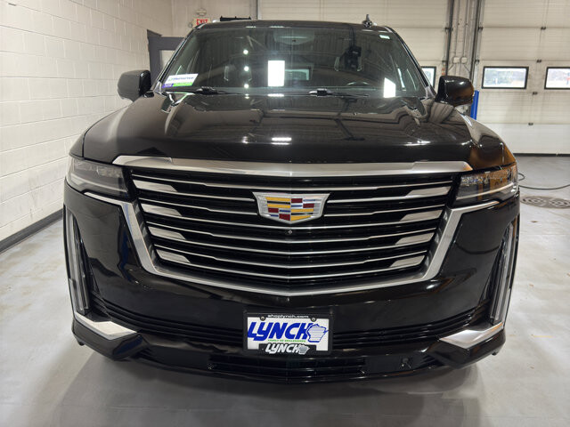 2021 Cadillac Escalade in Burlington, WI 53105 - 18115374 8