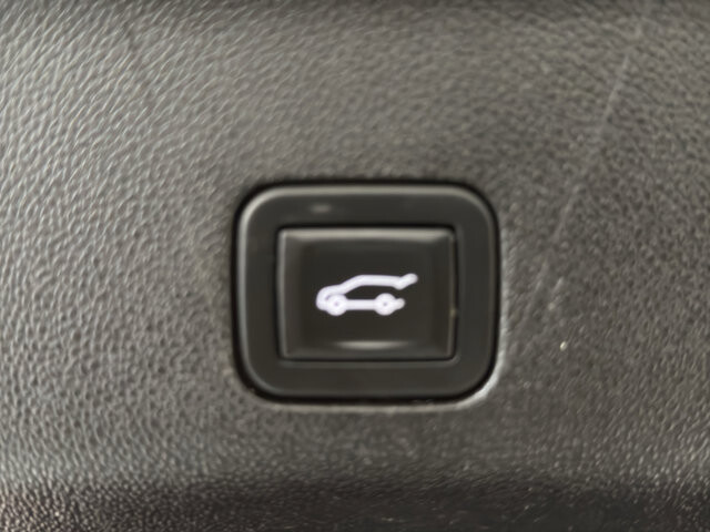 2021 Cadillac Escalade in Burlington, WI 53105 - 18115374 26