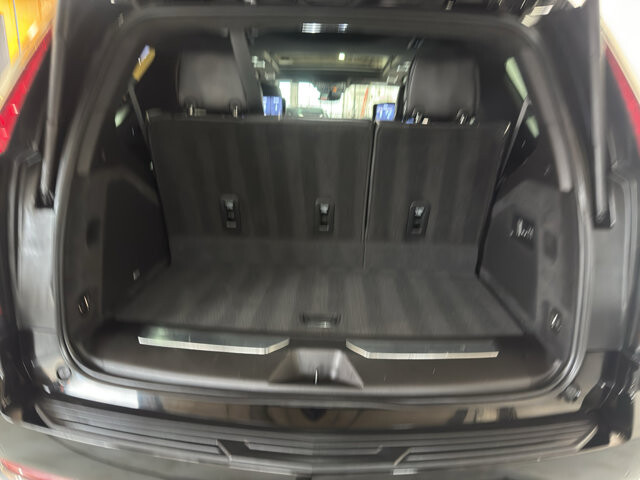 2021 Cadillac Escalade in Burlington, WI 53105 - 18115374 24