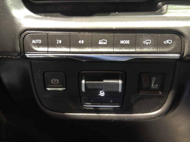 2021 Cadillac Escalade in Burlington, WI 53105 - 18115374 36