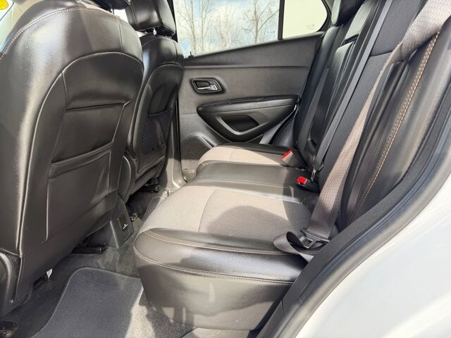2018 Chevrolet Trax in Knoxville, TN 37920 - 18115386 16