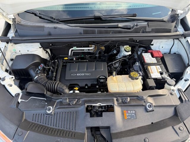 2018 Chevrolet Trax in Knoxville, TN 37920 - 18115386 28