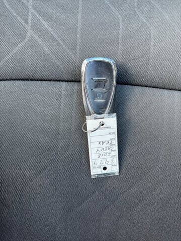 2018 Chevrolet Trax in Knoxville, TN 37920 - 18115386 23