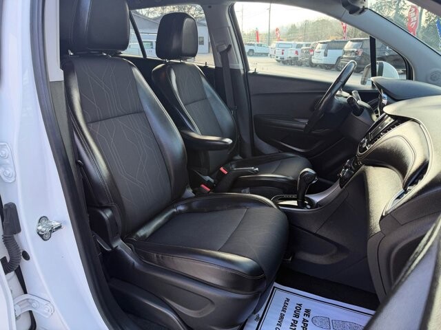 2018 Chevrolet Trax in Knoxville, TN 37920 - 18115386 15