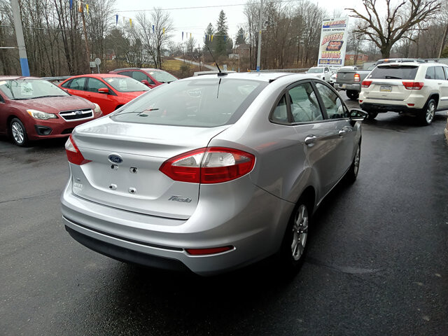 2015 Ford Fiesta in DuBois, PA 15801 - 18115390 4