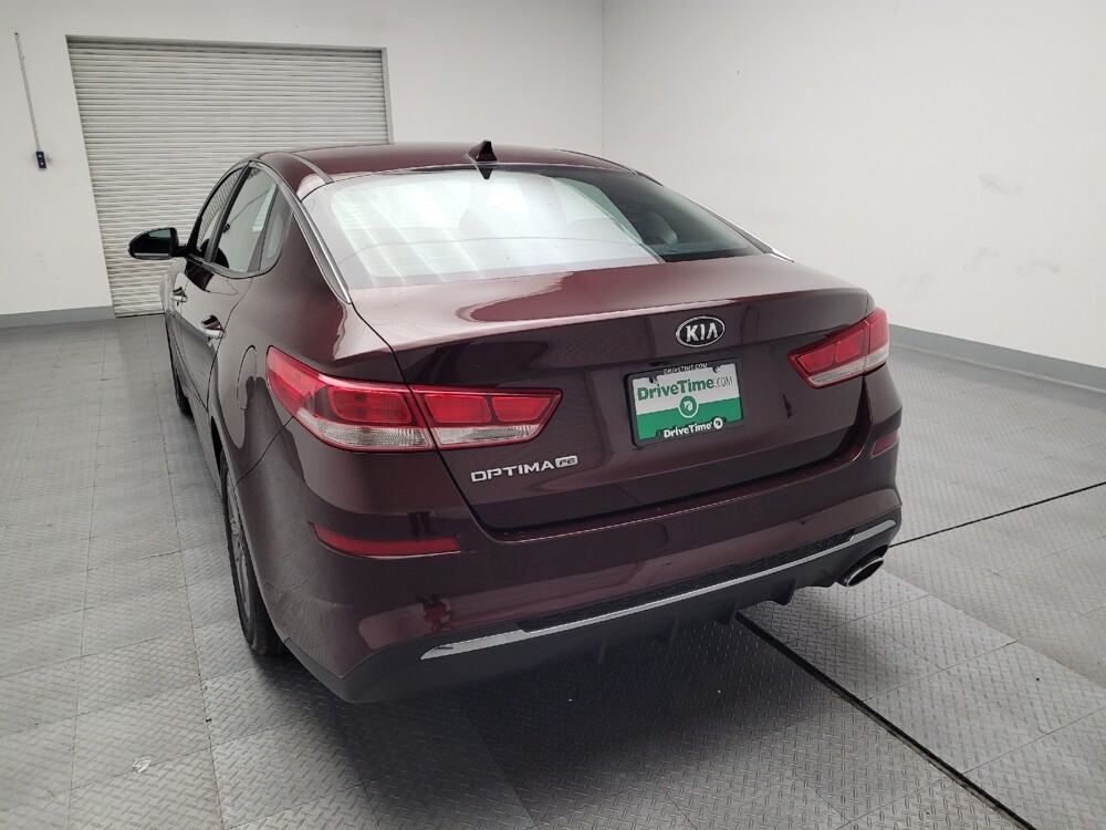 2020 Kia Optima in Fresno, CA 93726 - 18115394 6