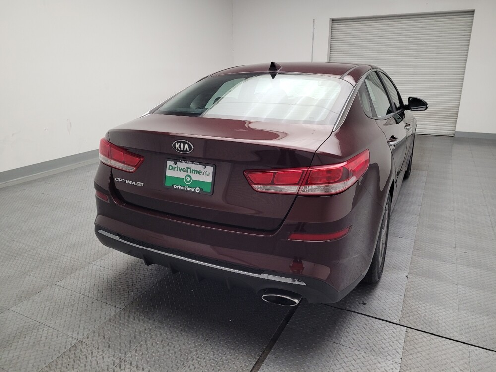 2020 Kia Optima in Fresno, CA 93726 - 18115394 7