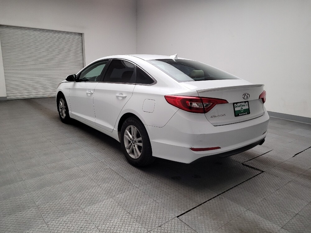 2017 Hyundai Sonata in Fresno, CA 93726 - 18115400 5