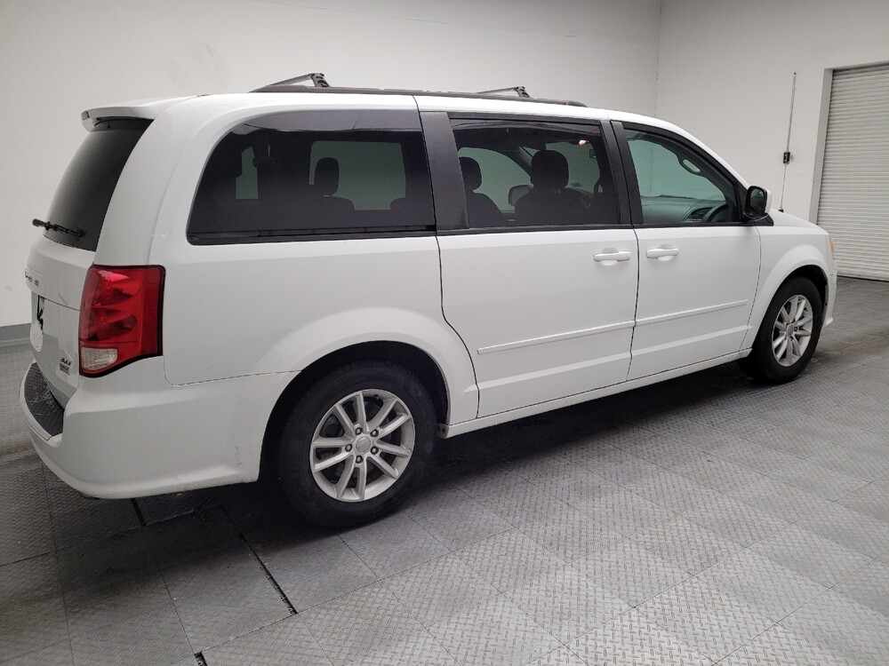 2016 Dodge Grand Caravan in Bakersfield, CA 93309 - 18115401 10