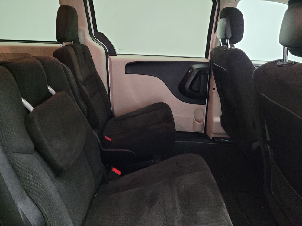 2016 Dodge Grand Caravan in Bakersfield, CA 93309 - 18115401 19