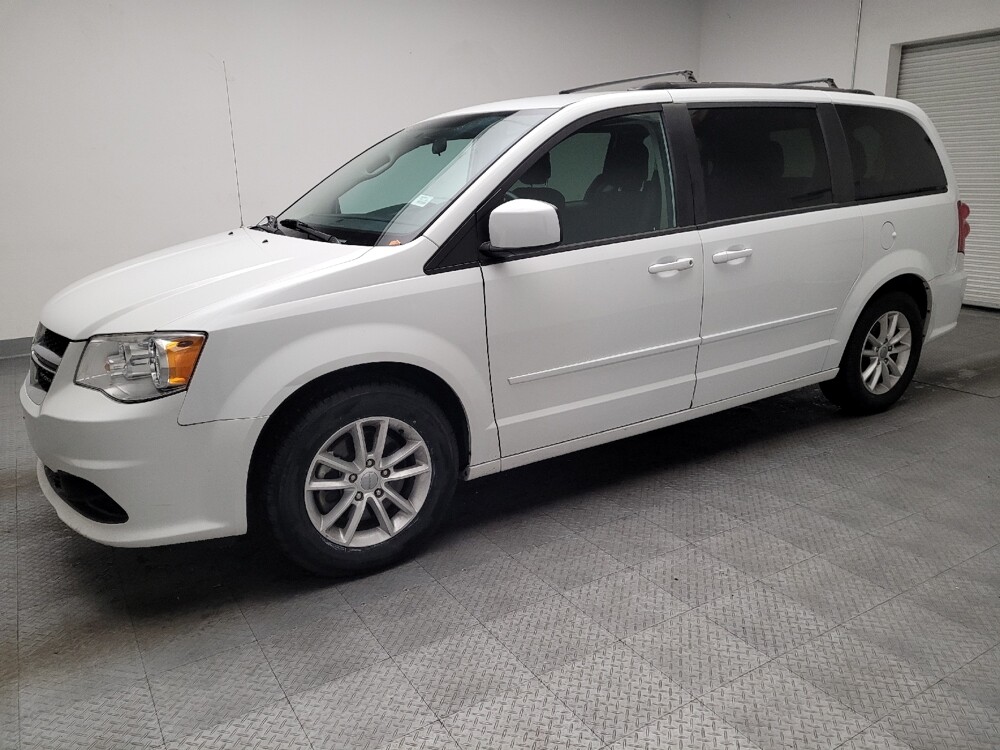2016 Dodge Grand Caravan in Bakersfield, CA 93309 - 18115401 2