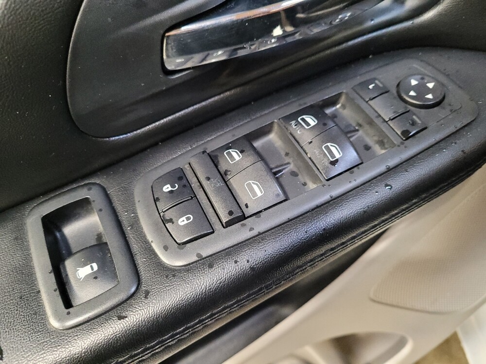 2016 Dodge Grand Caravan in Bakersfield, CA 93309 - 18115401 27