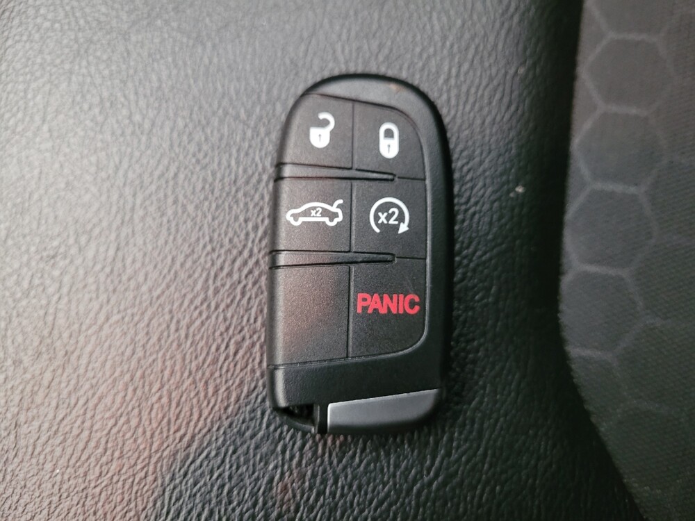 2018 Jeep Compass in Sacramento, CA 95821 - 18115404 32