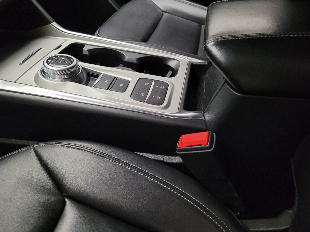 2022 Ford Explorer in Torrance, CA 90504 - 18115413 26