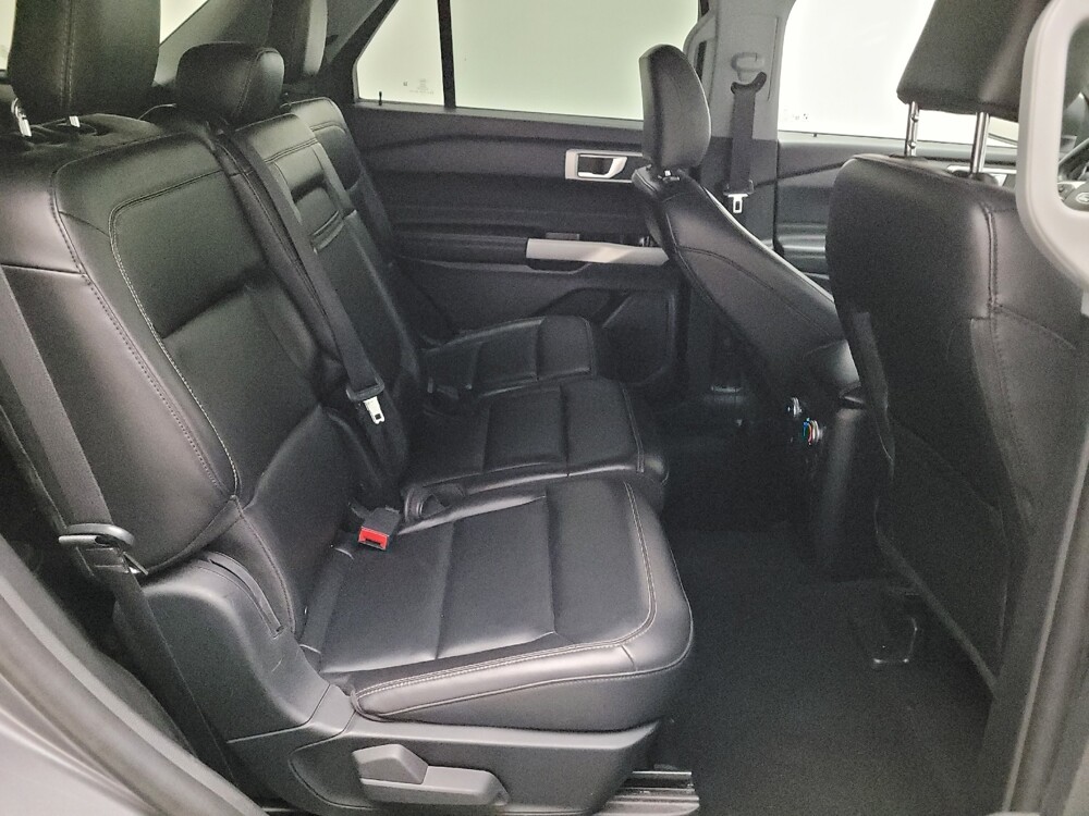 2022 Ford Explorer in Torrance, CA 90504 - 18115413 19