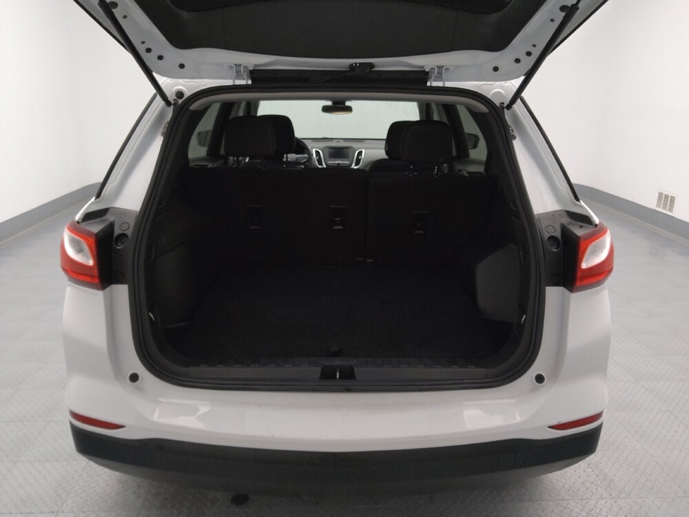 2021 Chevrolet Equinox in St. Louis, MO 63136 - 18115425 29