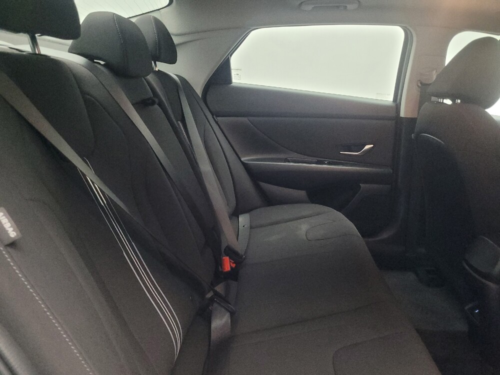 2025 Hyundai Elantra in Jackson, MS 39211 - 18115438 19