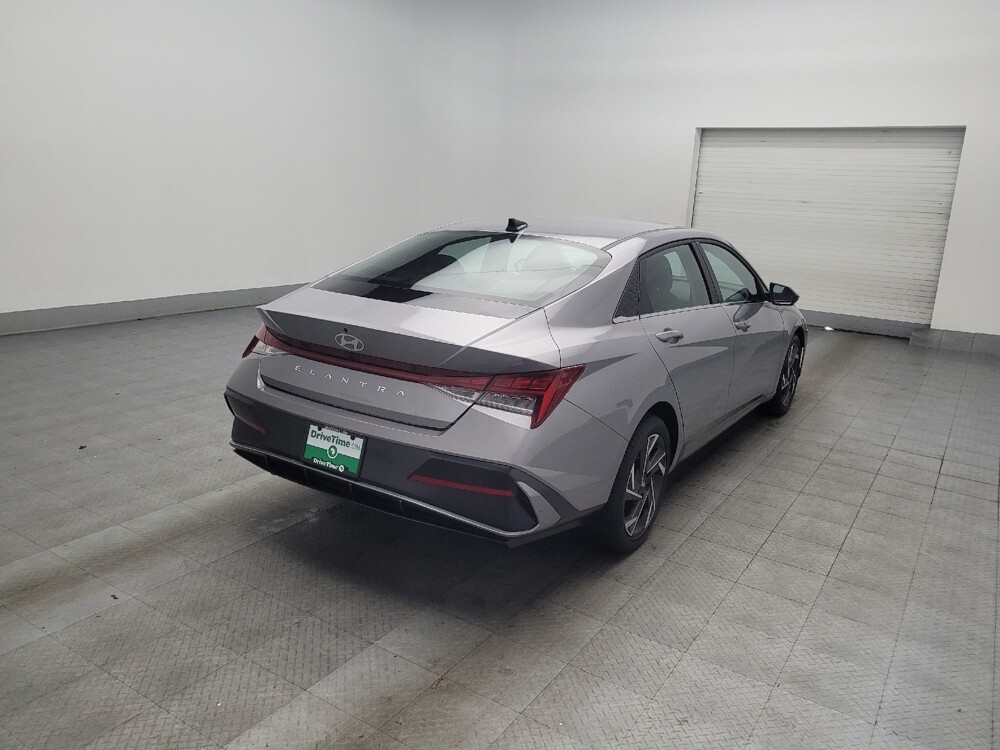 2025 Hyundai Elantra in Jackson, MS 39211 - 18115438 9