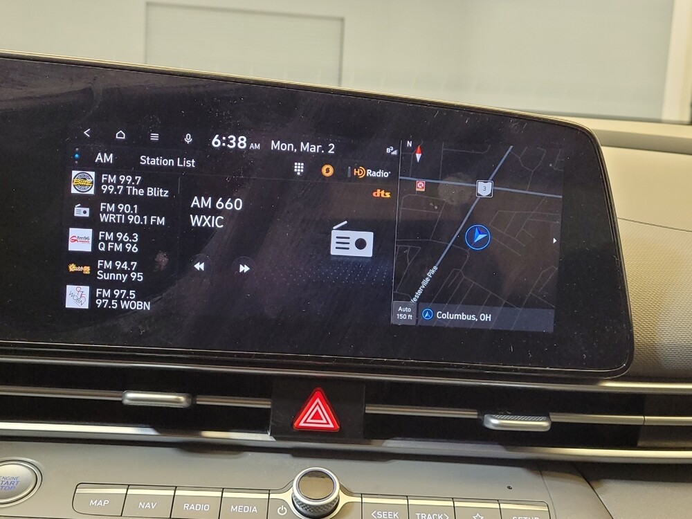 2023 Hyundai Elantra in Cincinnati, OH 45255 - 18115444 25