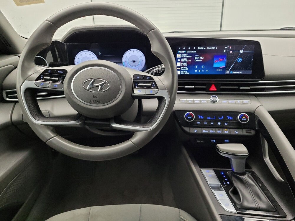 2023 Hyundai Elantra in Cincinnati, OH 45255 - 18115444 22