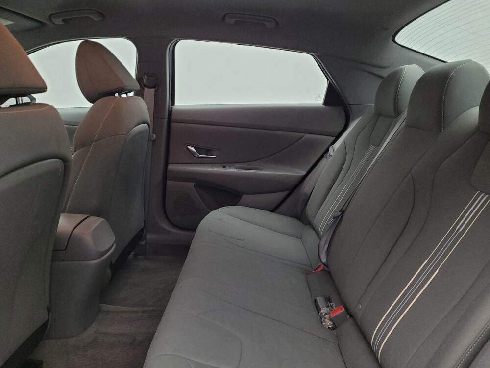 2023 Hyundai Elantra in Cincinnati, OH 45255 - 18115444 18