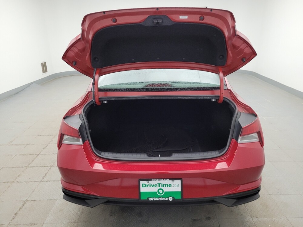 2023 Hyundai Elantra in Cincinnati, OH 45255 - 18115444 29