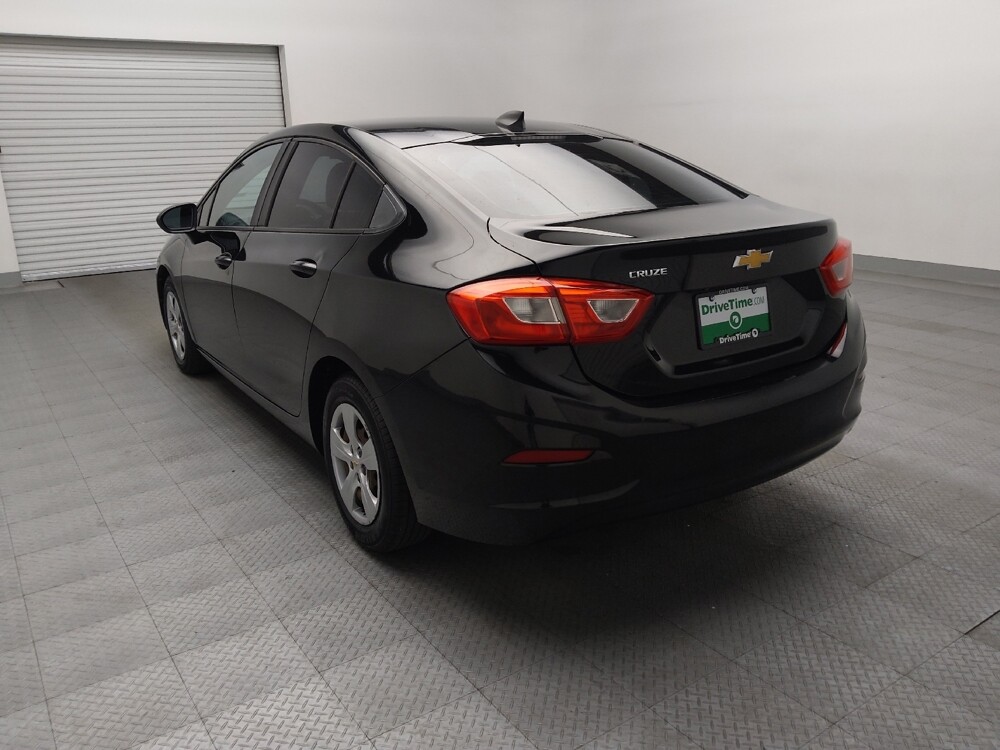 2017 Chevrolet Cruze in Oklahoma City, OK 73139 - 18115450 5