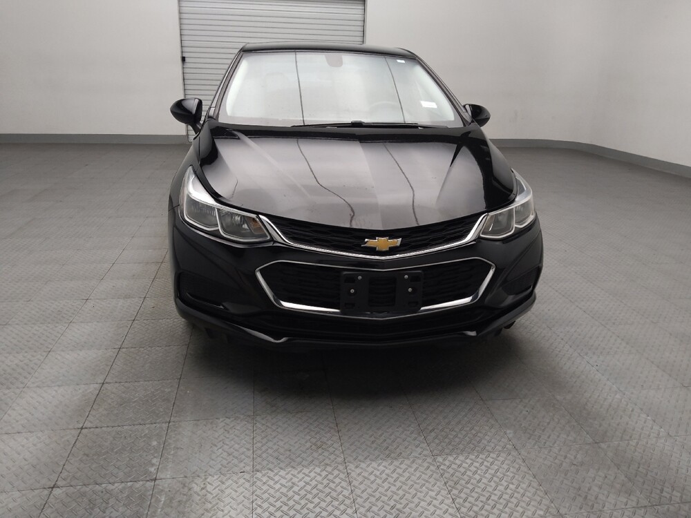 2017 Chevrolet Cruze in Oklahoma City, OK 73139 - 18115450 14