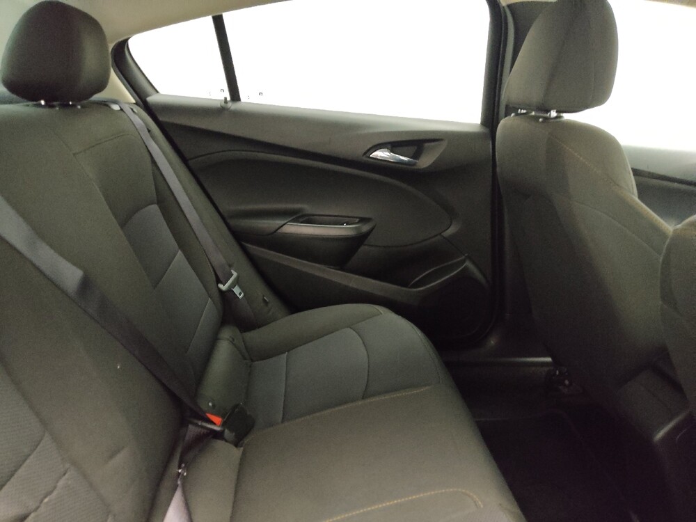 2017 Chevrolet Cruze in Oklahoma City, OK 73139 - 18115450 19