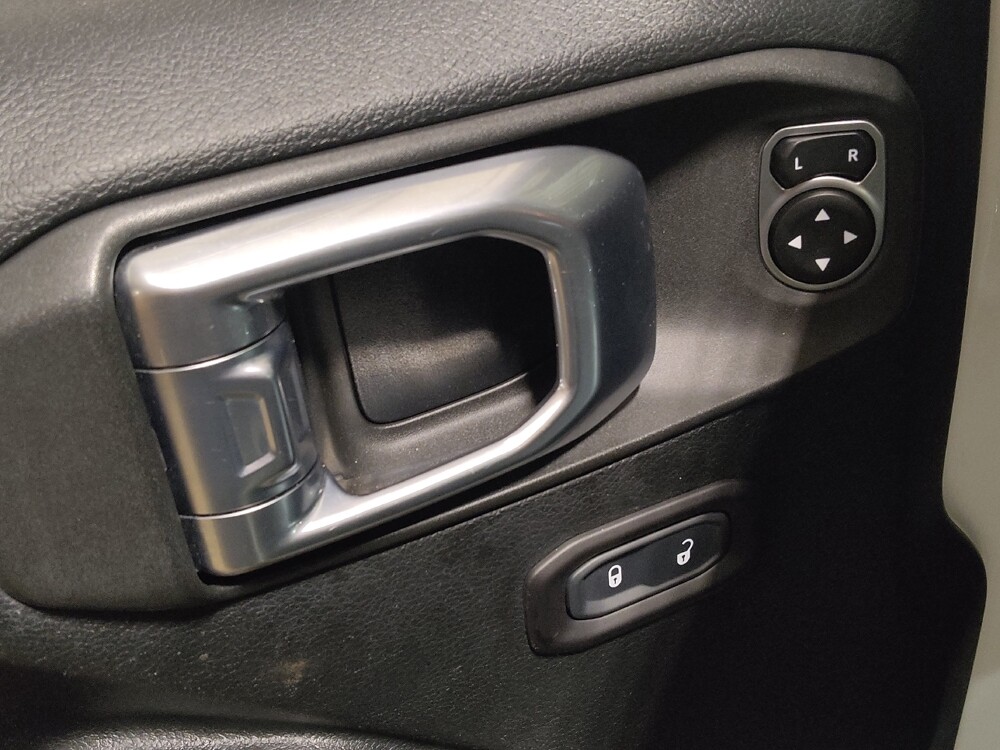 2019 Jeep Wrangler in Plano, TX 75074 - 18115459 27