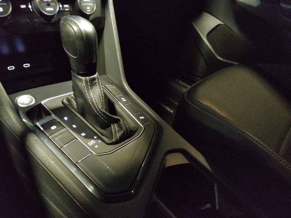 2021 Volkswagen Tiguan in Mesa, AZ 85210 - 18115463 26