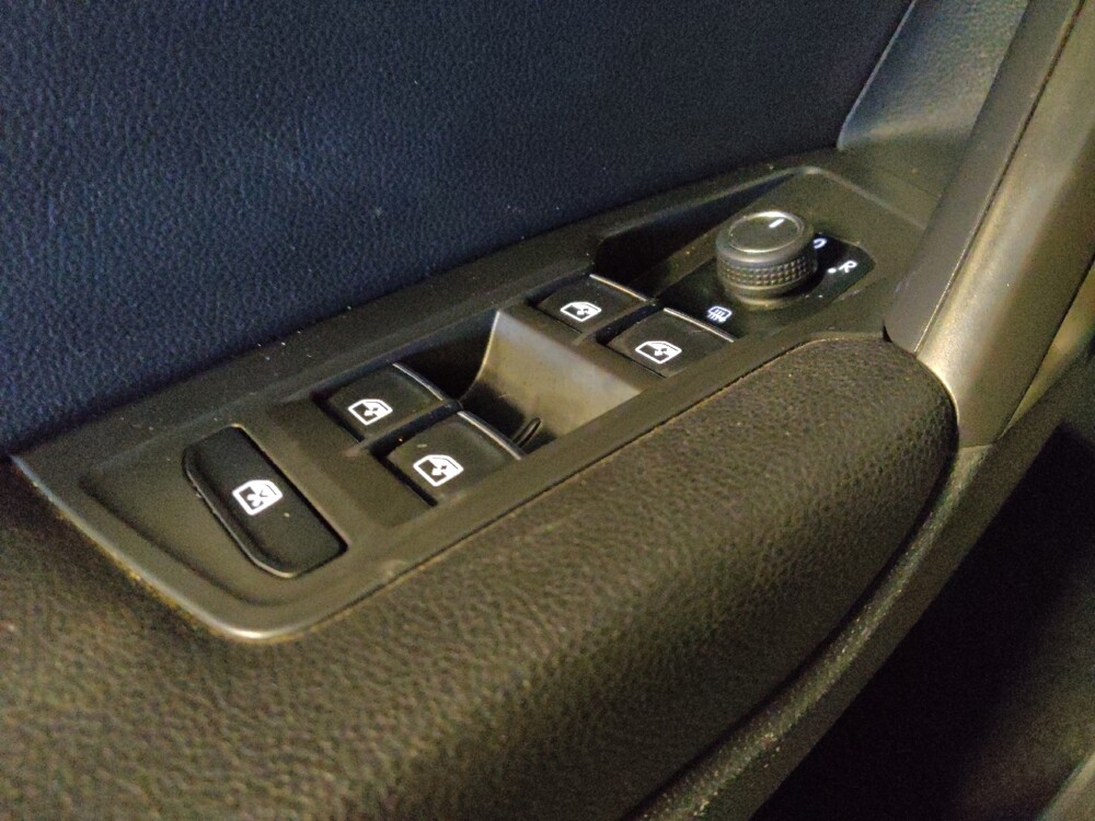 2021 Volkswagen Tiguan in Mesa, AZ 85210 - 18115463 27