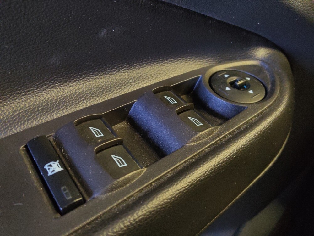 2018 Ford Escape in Chandler, AZ 85225 - 18115468 27