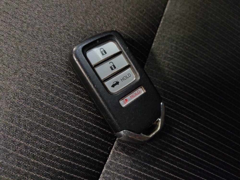 2020 Honda Accord in Phoenix, AZ 85022 - 18115469 32