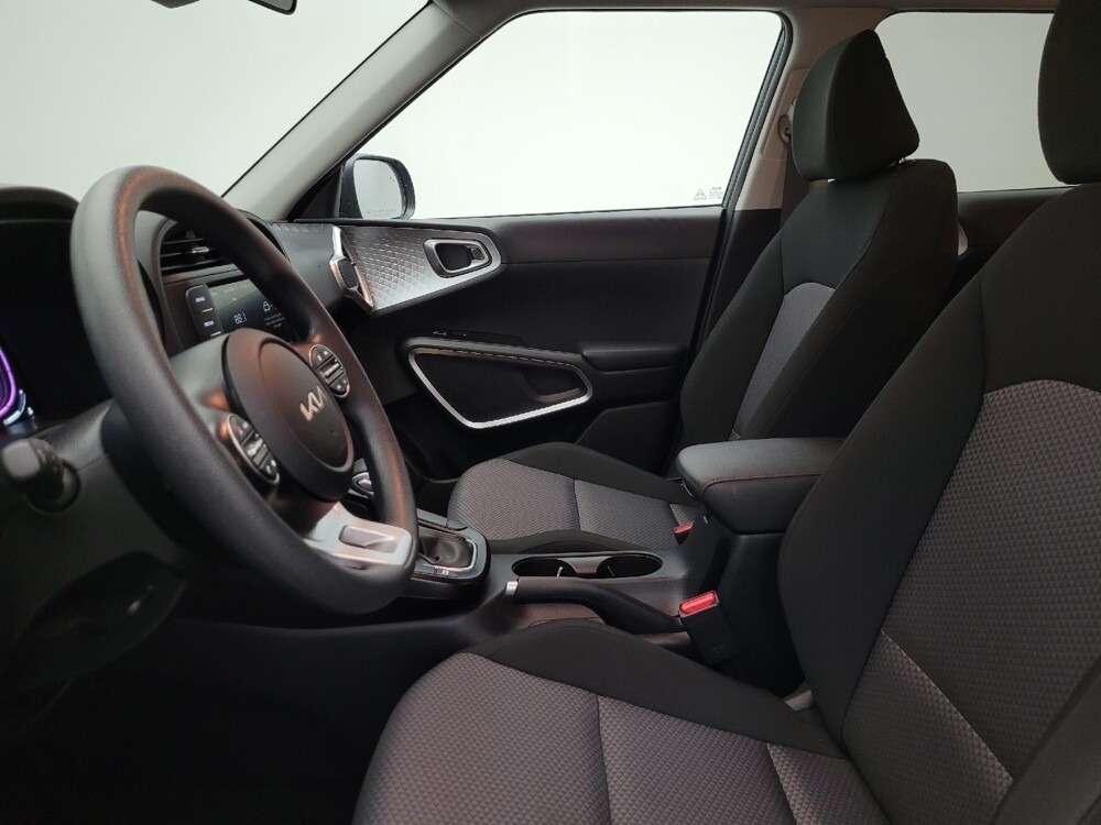 2025 Kia Soul in Phoenix, AZ 85015 - 18115472 17