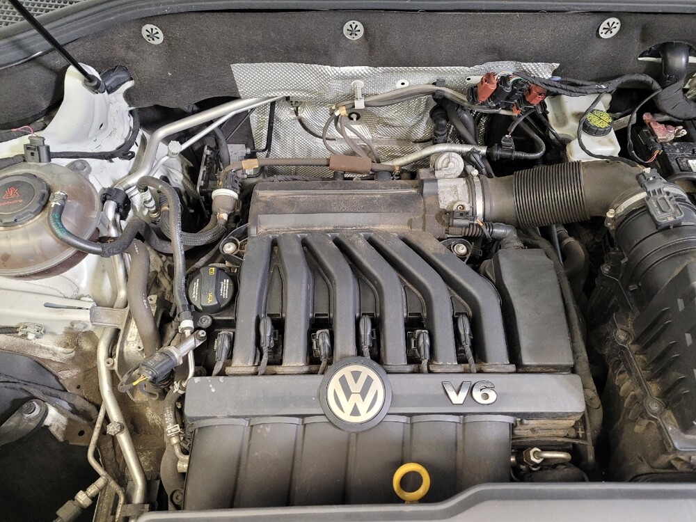 2020 Volkswagen Atlas in Louisville, KY 40258 - 18115482 30