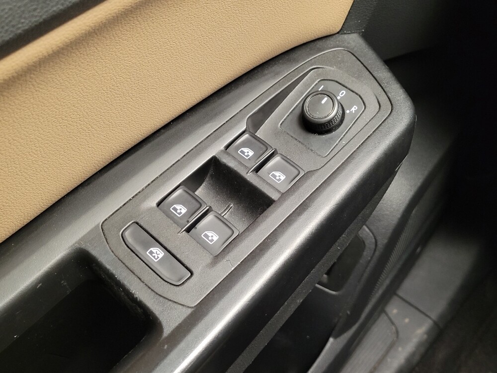 2020 Volkswagen Atlas in Louisville, KY 40258 - 18115482 27