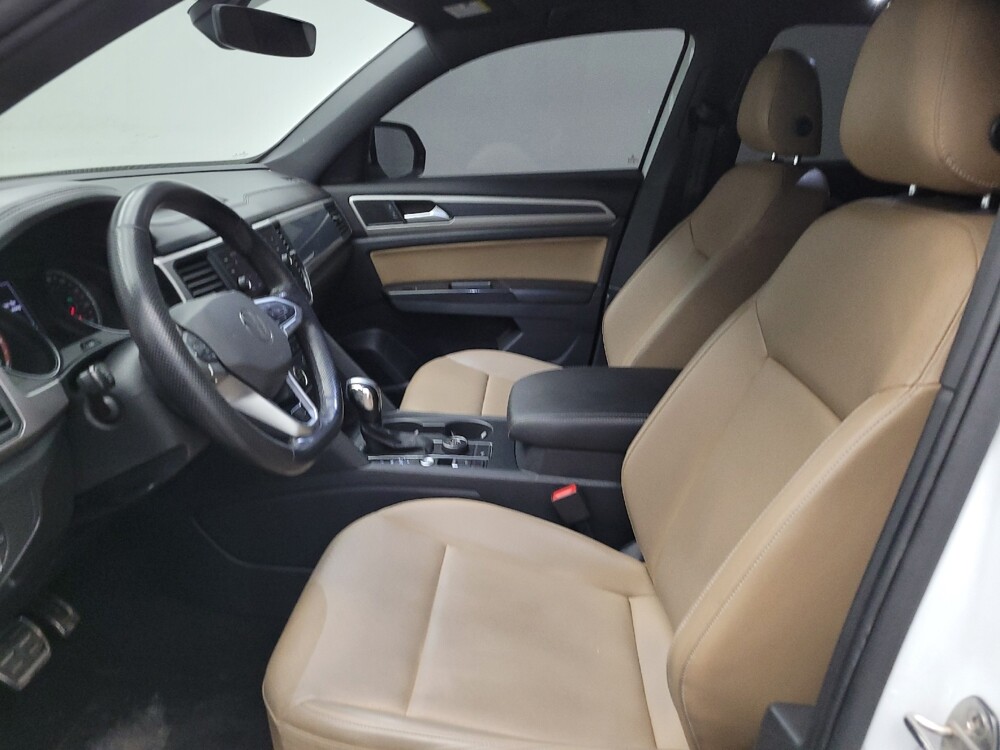 2020 Volkswagen Atlas in Louisville, KY 40258 - 18115482 17