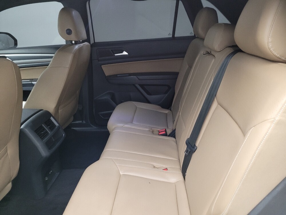 2020 Volkswagen Atlas in Louisville, KY 40258 - 18115482 18