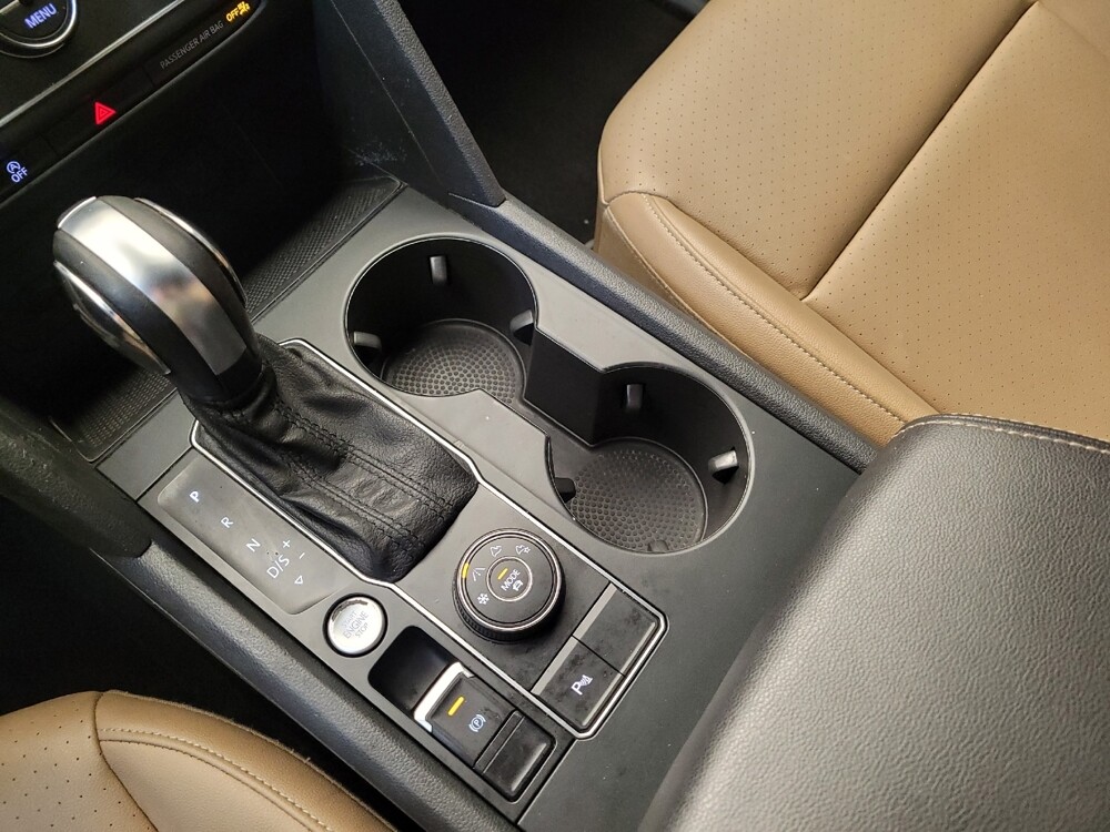 2020 Volkswagen Atlas in Louisville, KY 40258 - 18115482 26