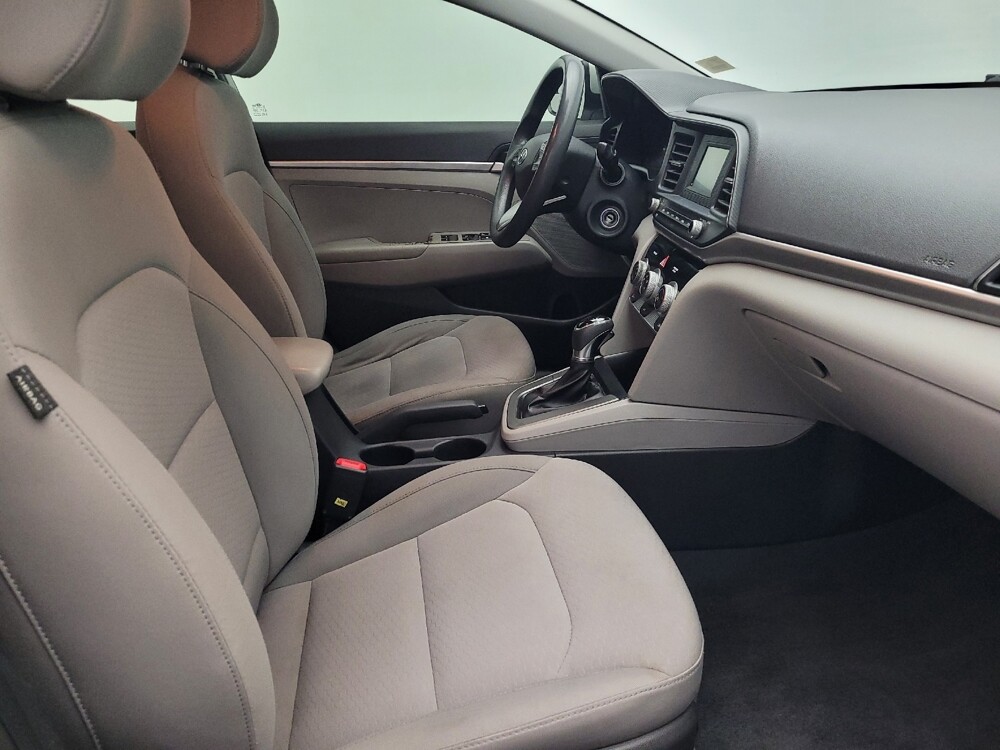 2019 Hyundai Elantra in Miami, FL 33157 - 18115490 21